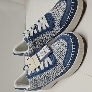 Universal Thread memory foam women shoes size 9.5 New